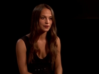 Alicia Vikander