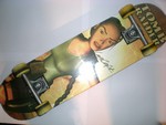 Un skateboard Tomb Raider